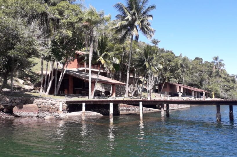 Linda Ilha à Venda em Angra dos Reis - Rio de Janeiro - Brasil